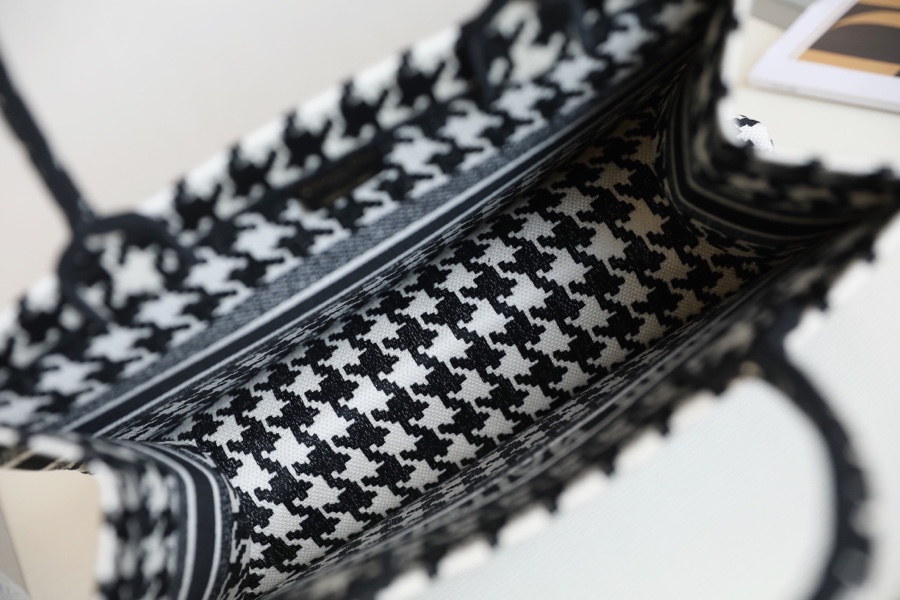 DIOR TOTE black bird check