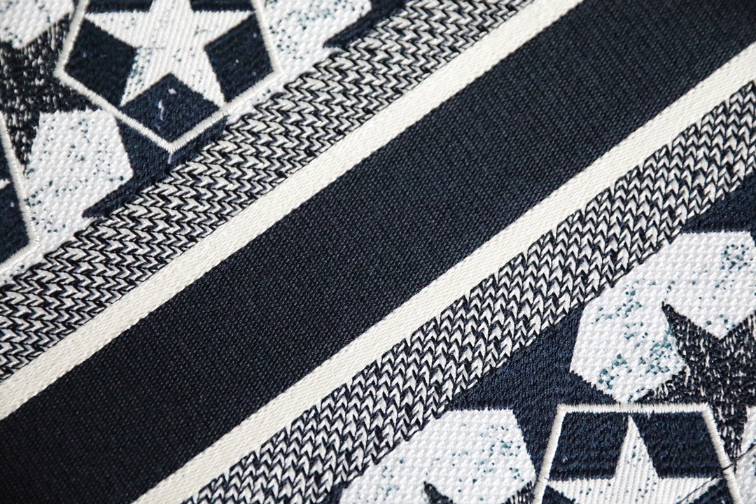 DIOR TOTE blue small five stars