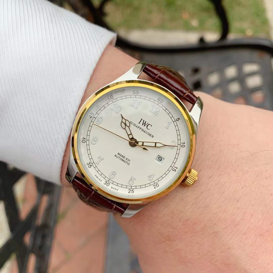 IWC- Vanguard - Men's Watch Mechanical Automatic Movement Mineralized Glass 316L Stainless Steel Case