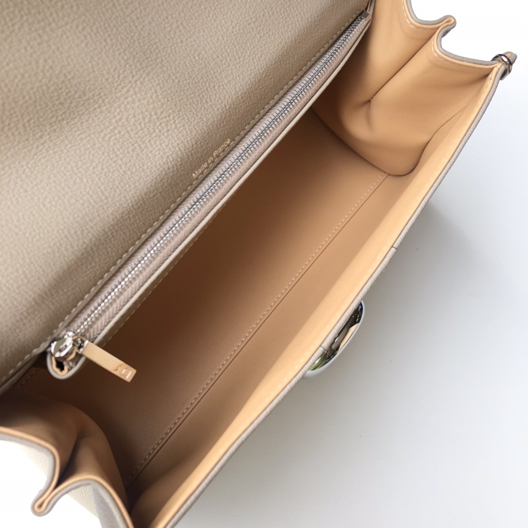 DELVAUX      🇧🇪brillant togo