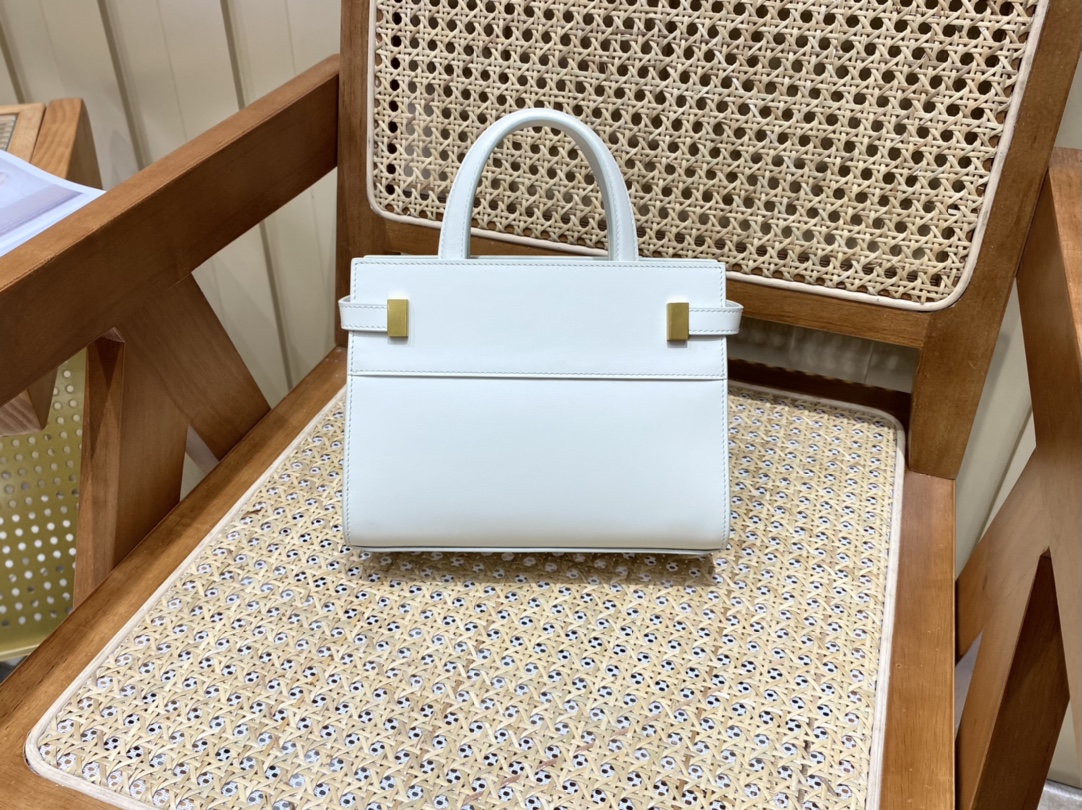 SAINT LAURENT 𝑴𝑨𝑵𝑯𝑨𝑻𝑻𝑨𝑵 𝑵𝑨𝑵𝑶#593741