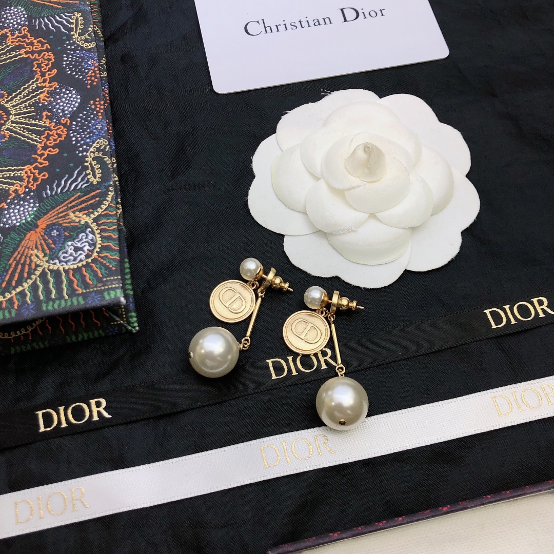 Dior stud earrings