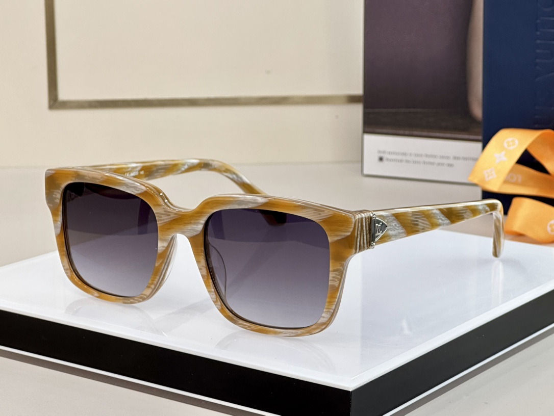 LOUIS VUITTON Glide Sunglasses