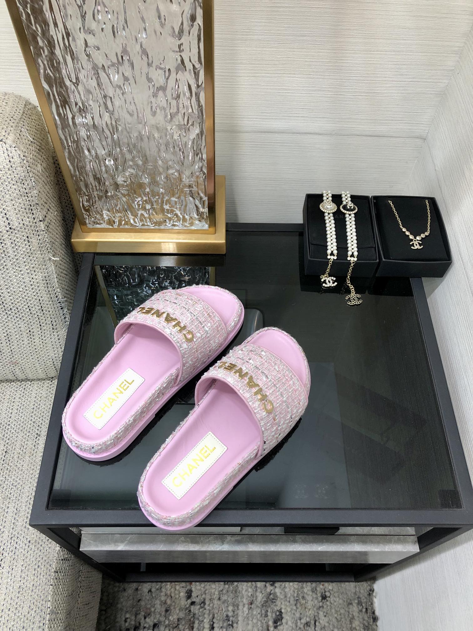 CHANEL 2022 early spring latest honey slippers fashion versatile series imported sheepskin cushioned feet