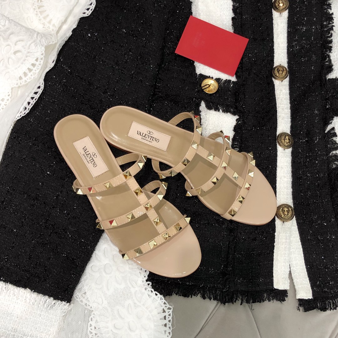 【Valentino】Valentino top version nude patent leather 3 strap flat slippers