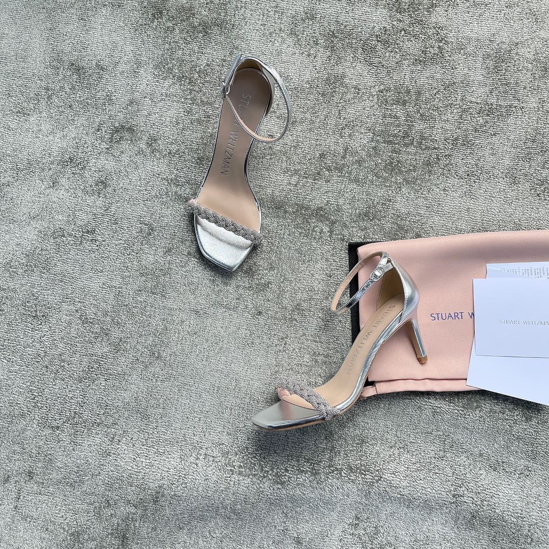 Stuar*t weitzma*n sandals