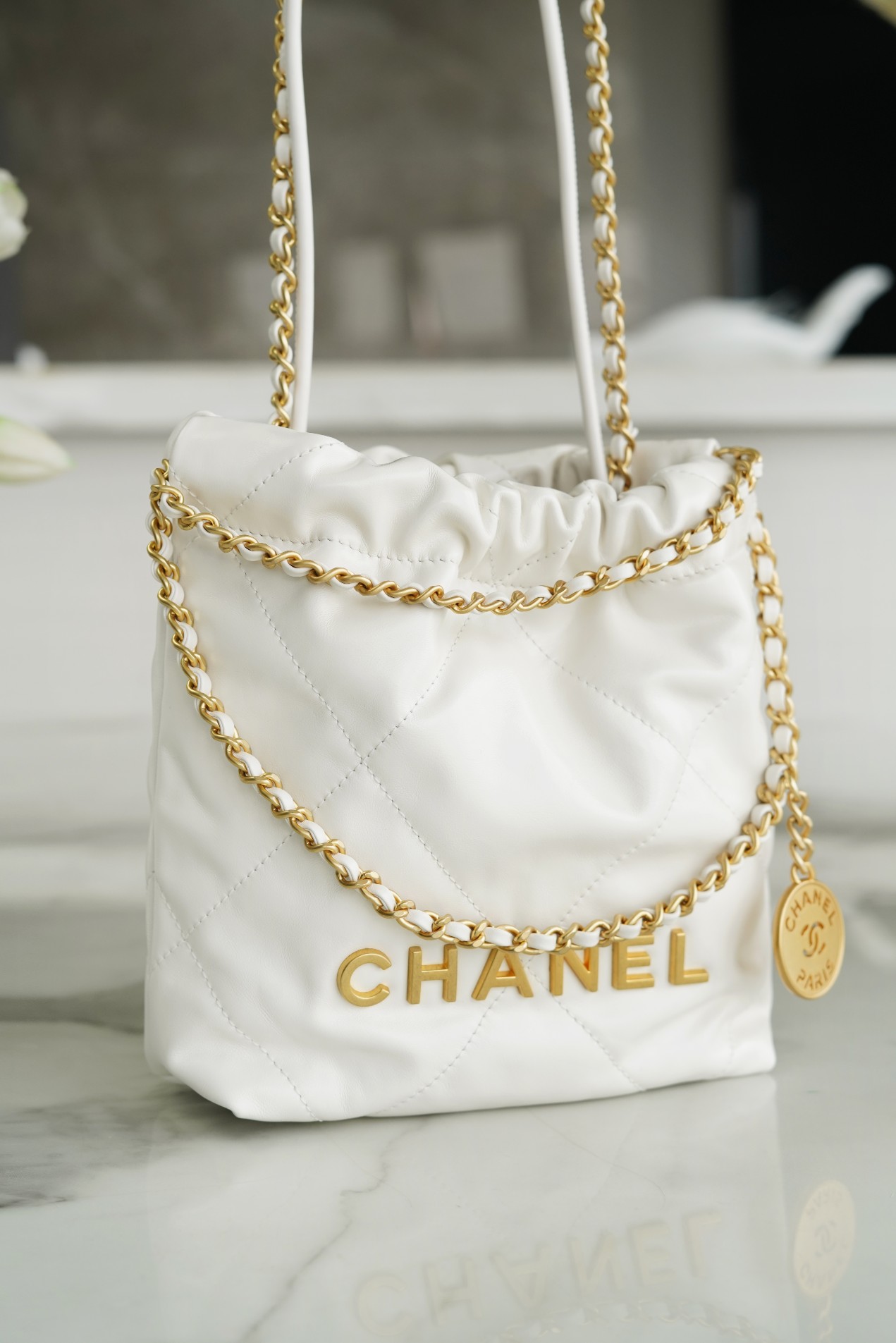 𝗖𝗛𝗔𝗡𝗘𝗟✦ 23S 22Mini bag white gold