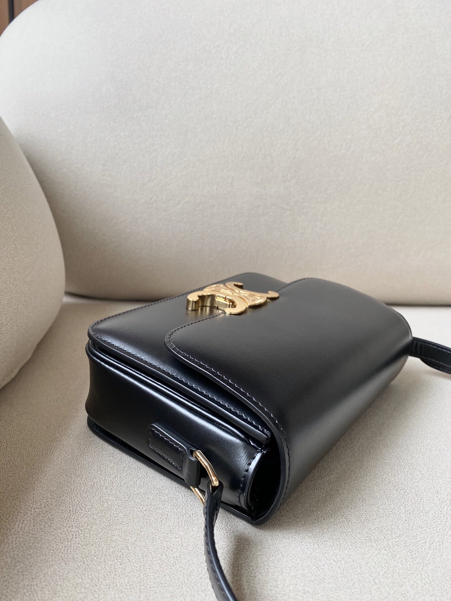 𝐂𝐞𝐥𝐢𝐧𝐞 Triomphe teen 18.5cm