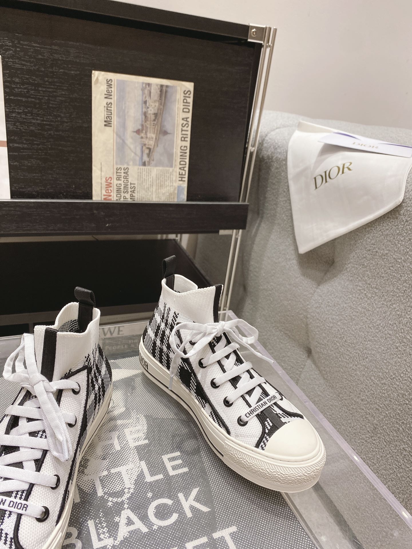 DIOR Rattan Check Casual High Top Board Shoes Fashion Board Shoes Black White