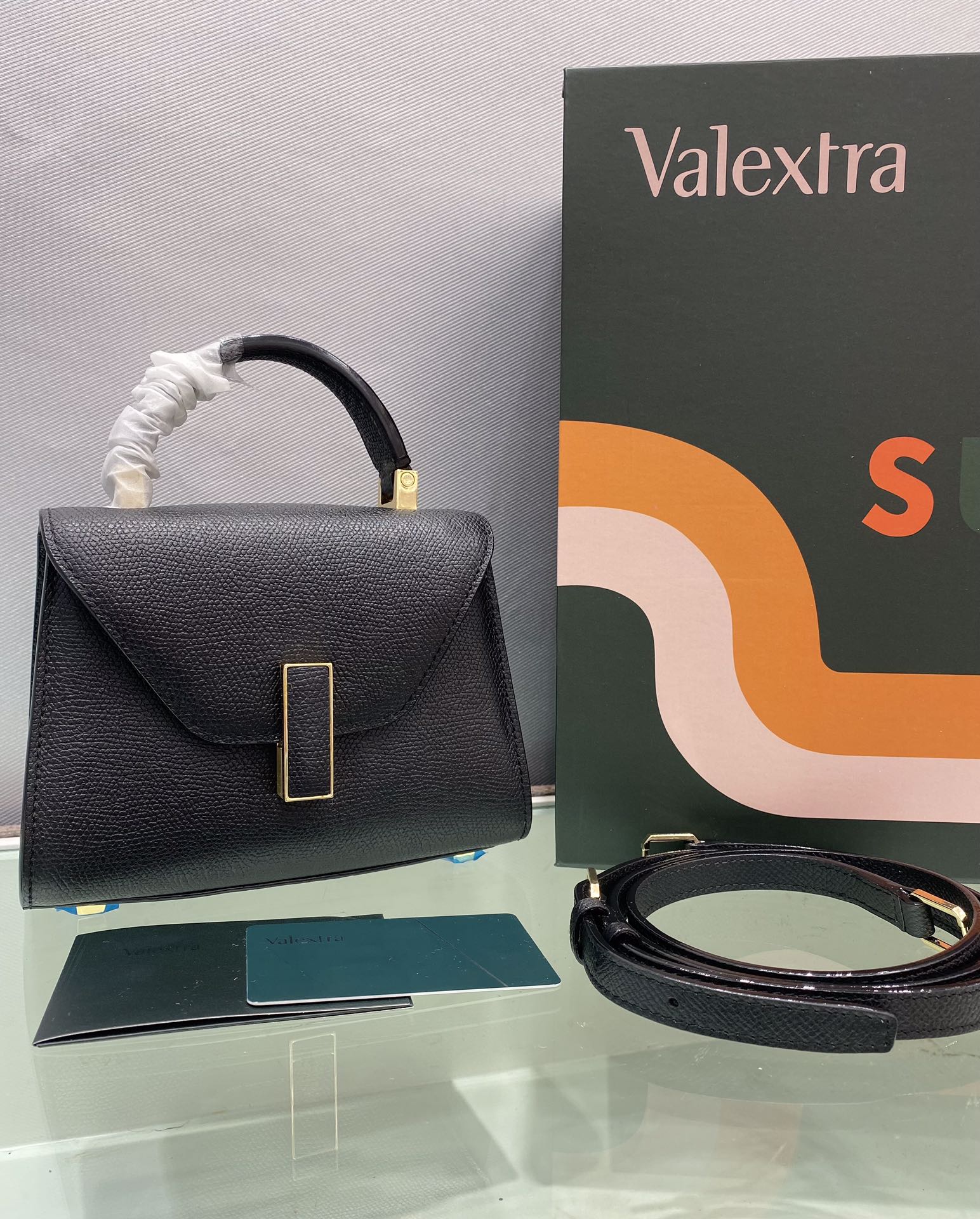 VALEXTRA Valextra