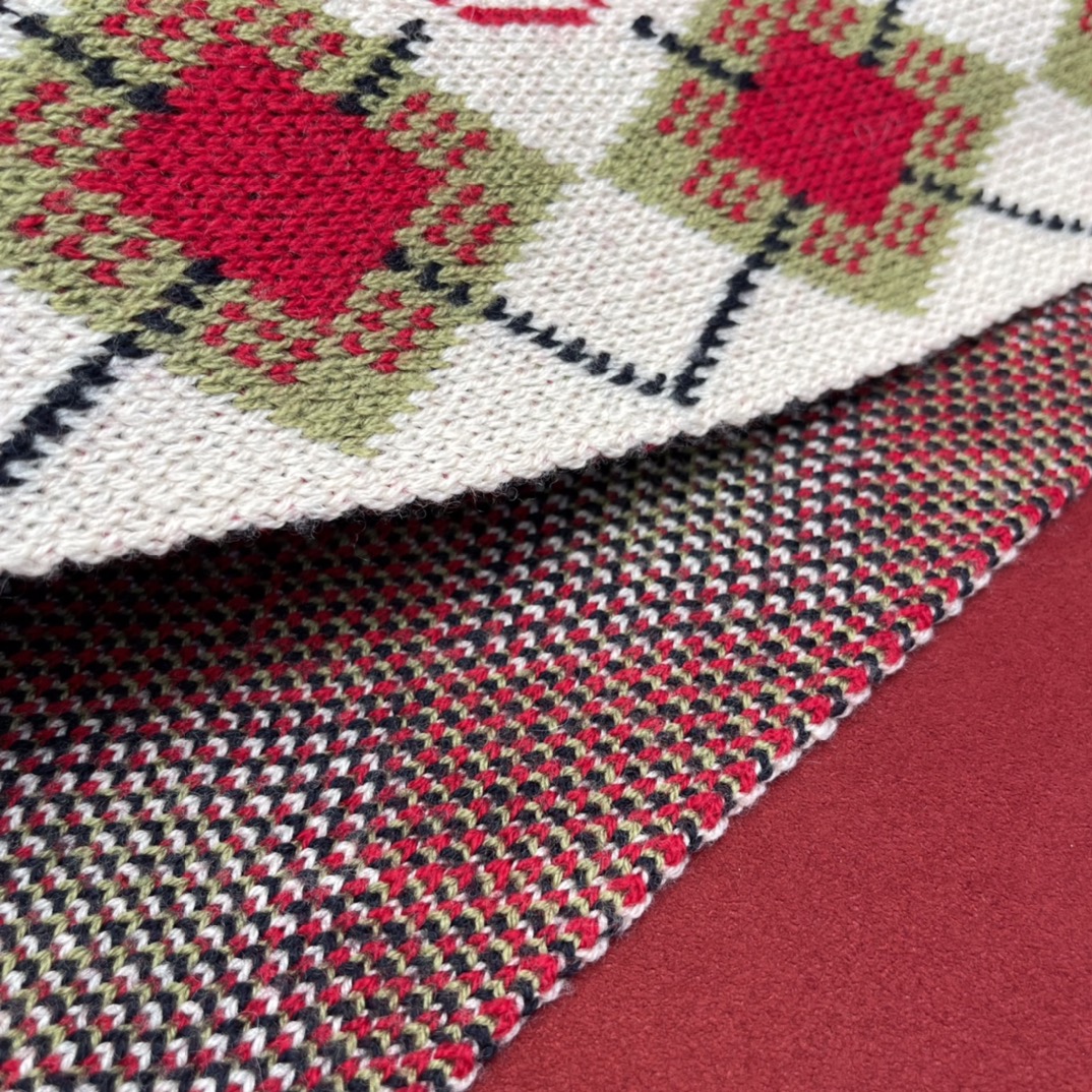 GUCCI Children's scarf 100% wool