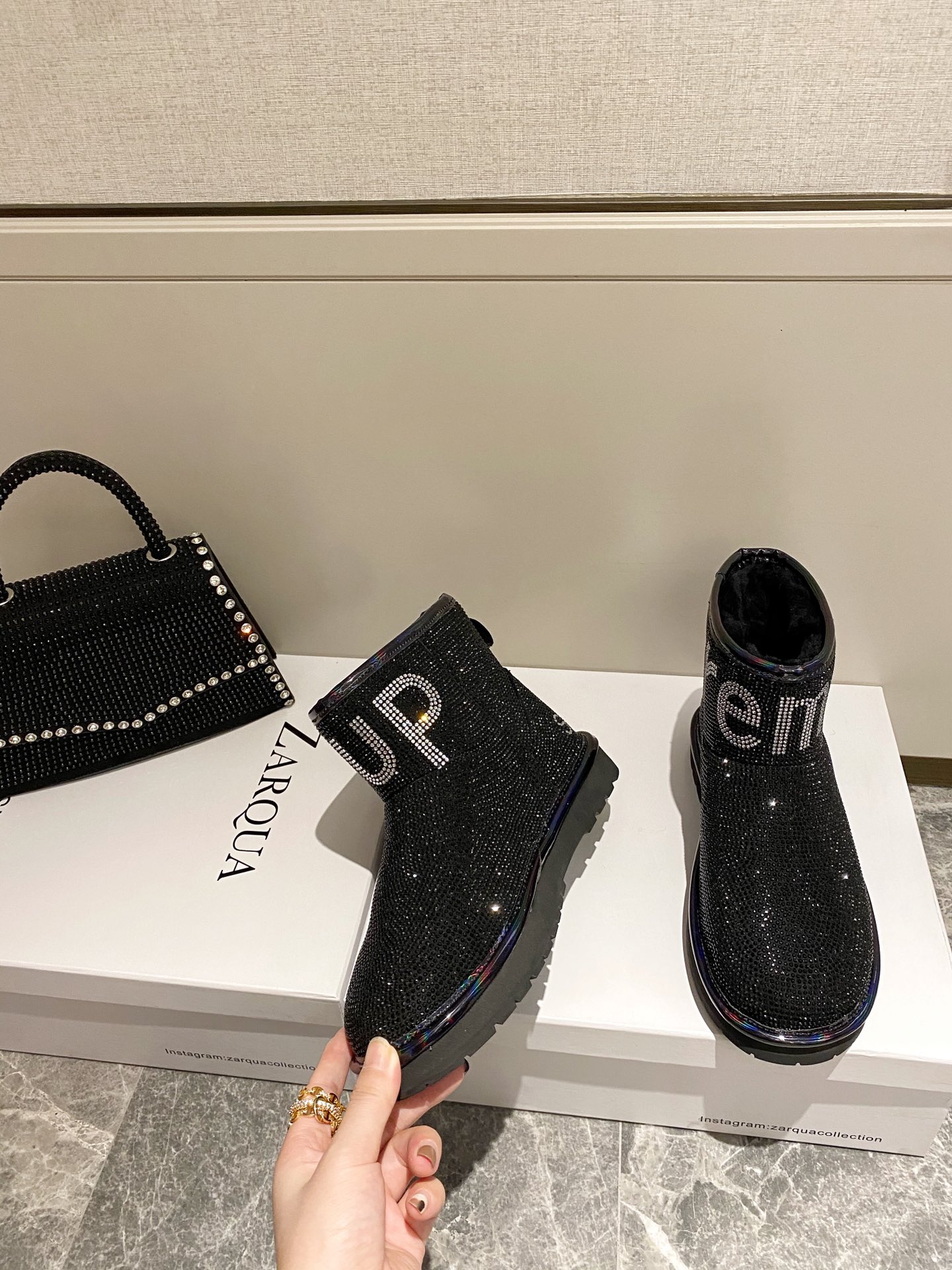 supermen & Louis Vuitton LV cooperation models full of diamonds snow shoes on the new lining pure wool super warm