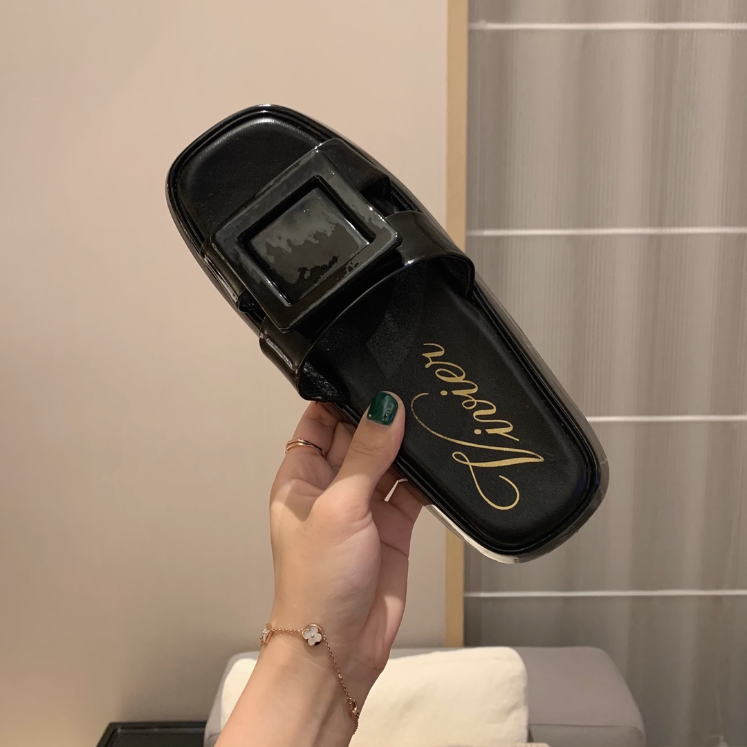 Roger Vivier | 𝟐𝟎𝟐𝟏/𝐒𝐒 𝐧𝐞𝐰 RV Top Edition Diamond Buckle Slippers Swarovski Crystal Diamonds