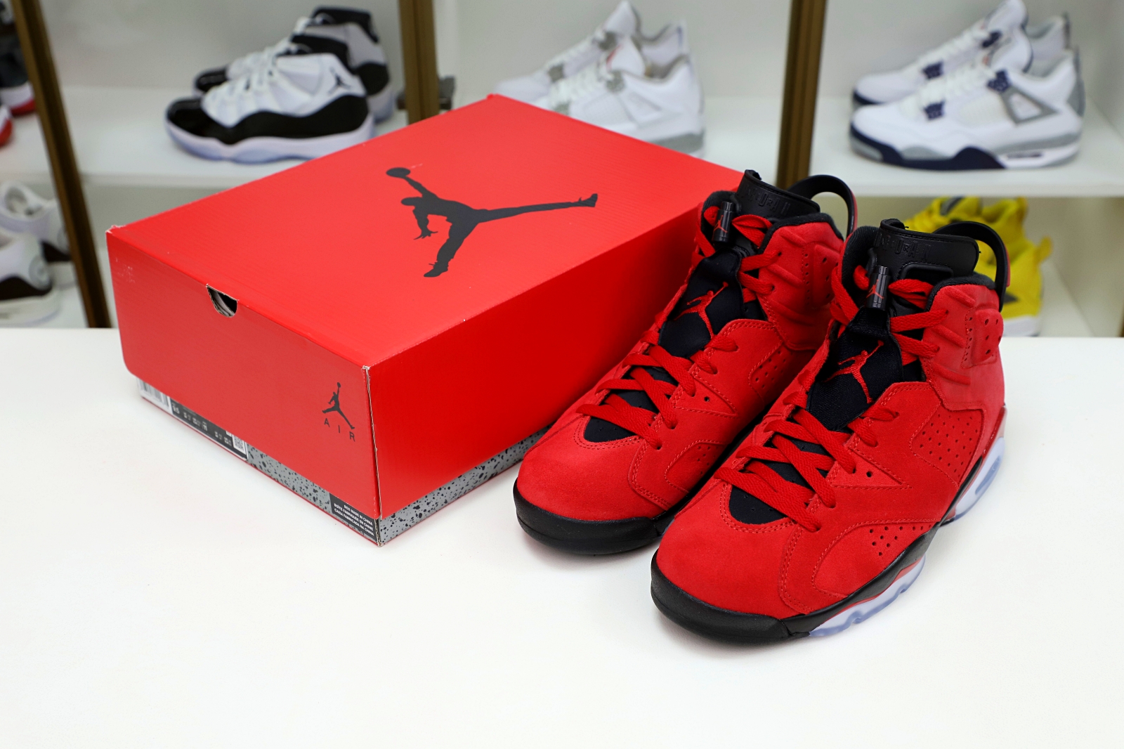 Air Jordan 6 Retro Toro