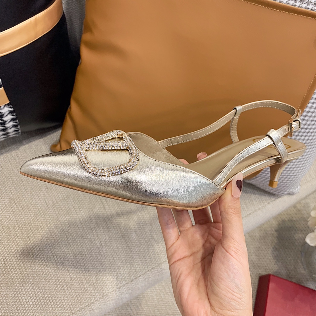 【Valentino】Valentino highest version of kitten heel sandals custom original top calfskin