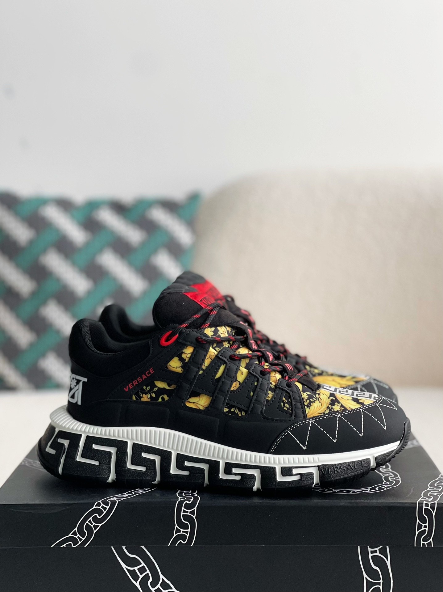 VERSACE SHOES