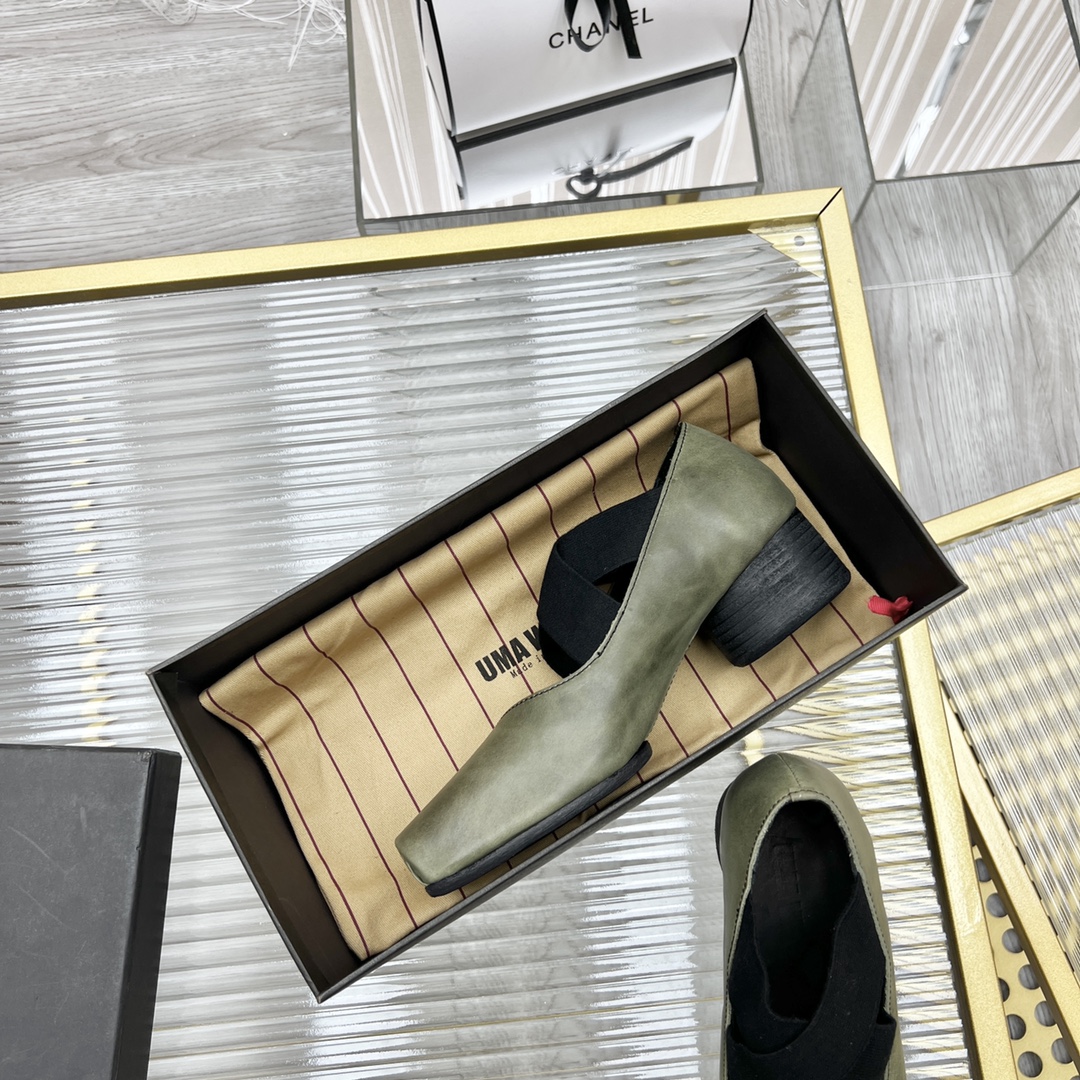 𝐔𝐌𝐀 𝐖𝐀𝐍𝐆｜𝟐𝟎𝟐𝟑/𝐒𝐒 𝐧𝐞𝐰  UMA WANG classic models retro do old ballet shoes