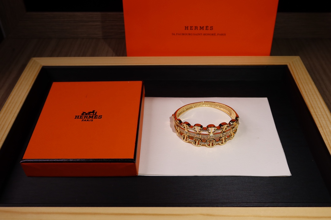 Hermes bracelet