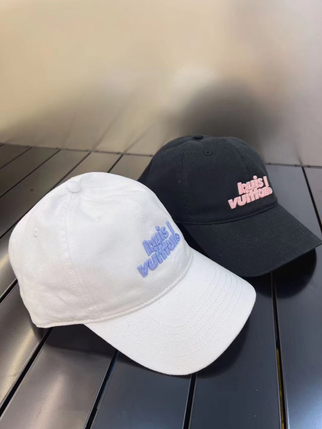 LOUIS VUITTON  baseball cap