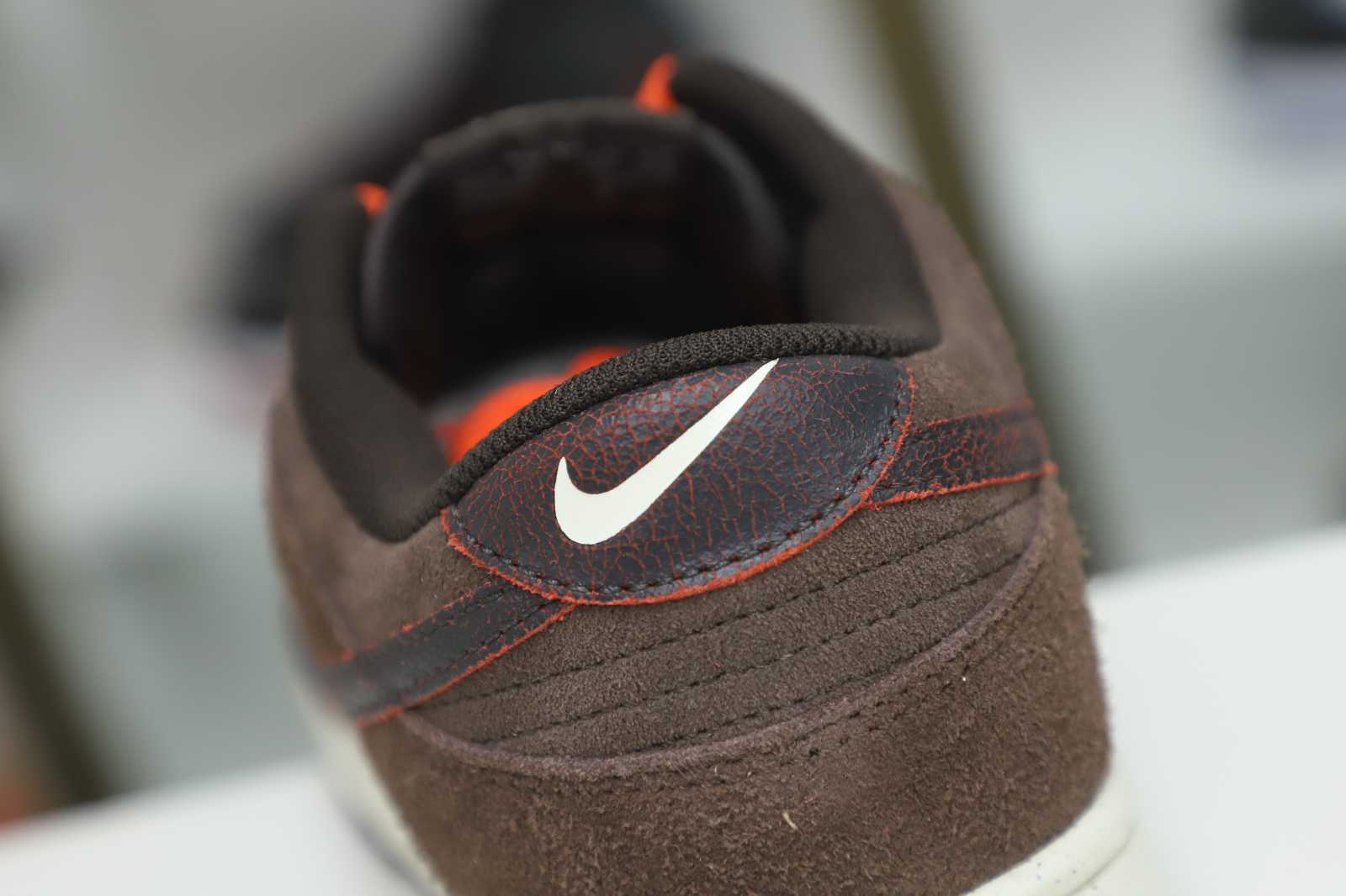Nike Dunk Low Baroque Brown