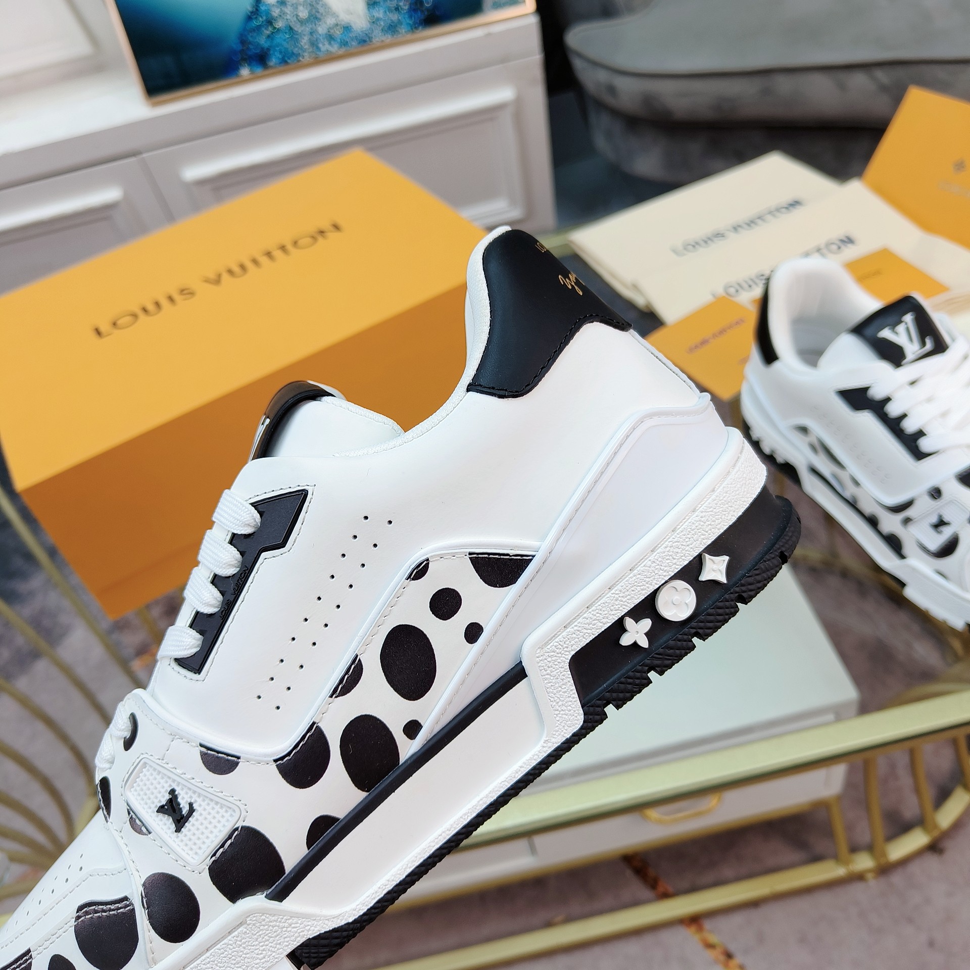Louis Vuitton TRAINER sneakers