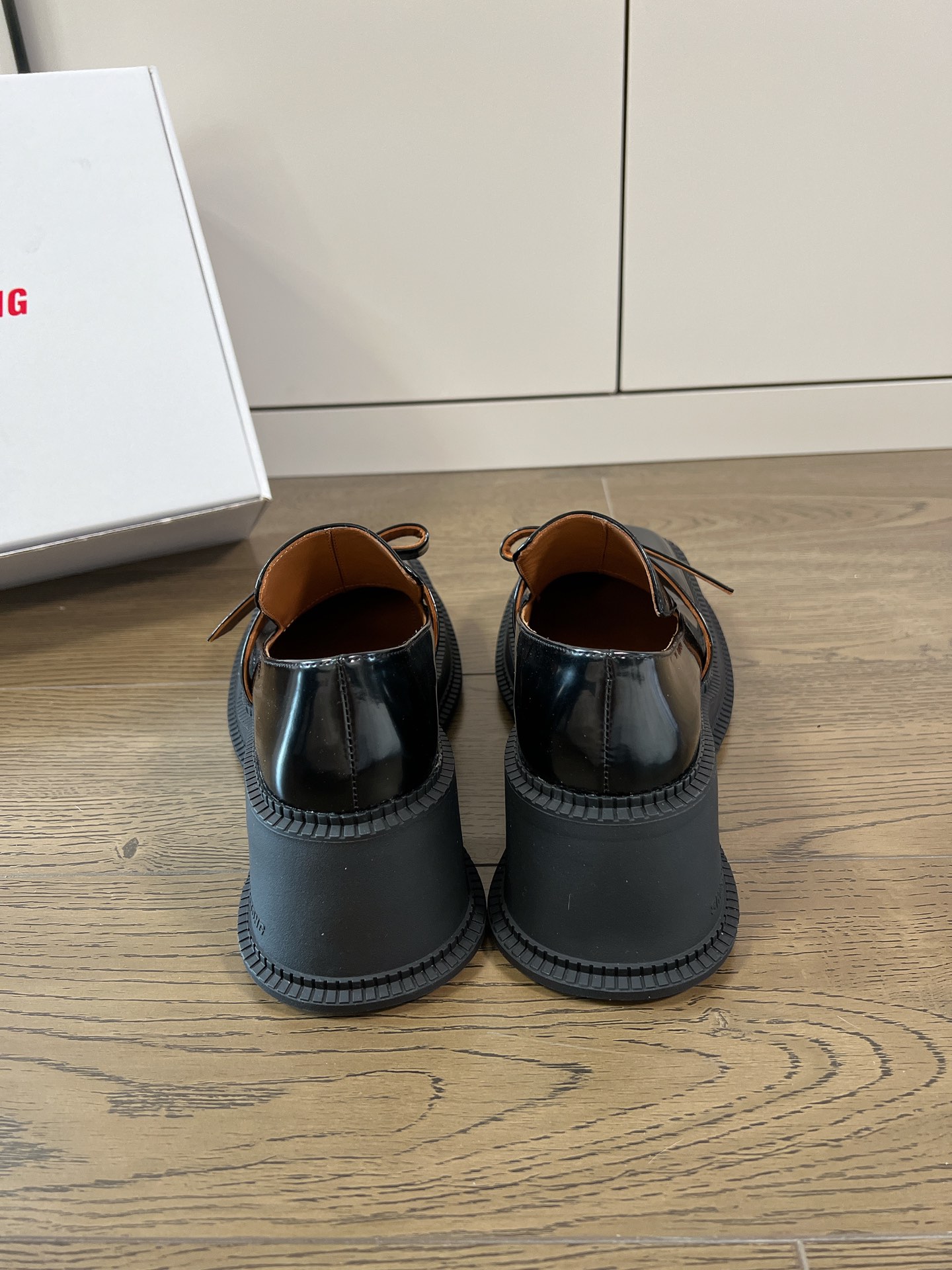 𝐒𝐇𝐔𝐒𝐇𝐔𝐓𝐎𝐍𝐆｜𝟐𝟎𝟐𝟑/𝐒𝐒 𝐧𝐞𝐰 Exclusive niche SHUSHU/TONG 23/thick-soled Mary Jane bow loafers