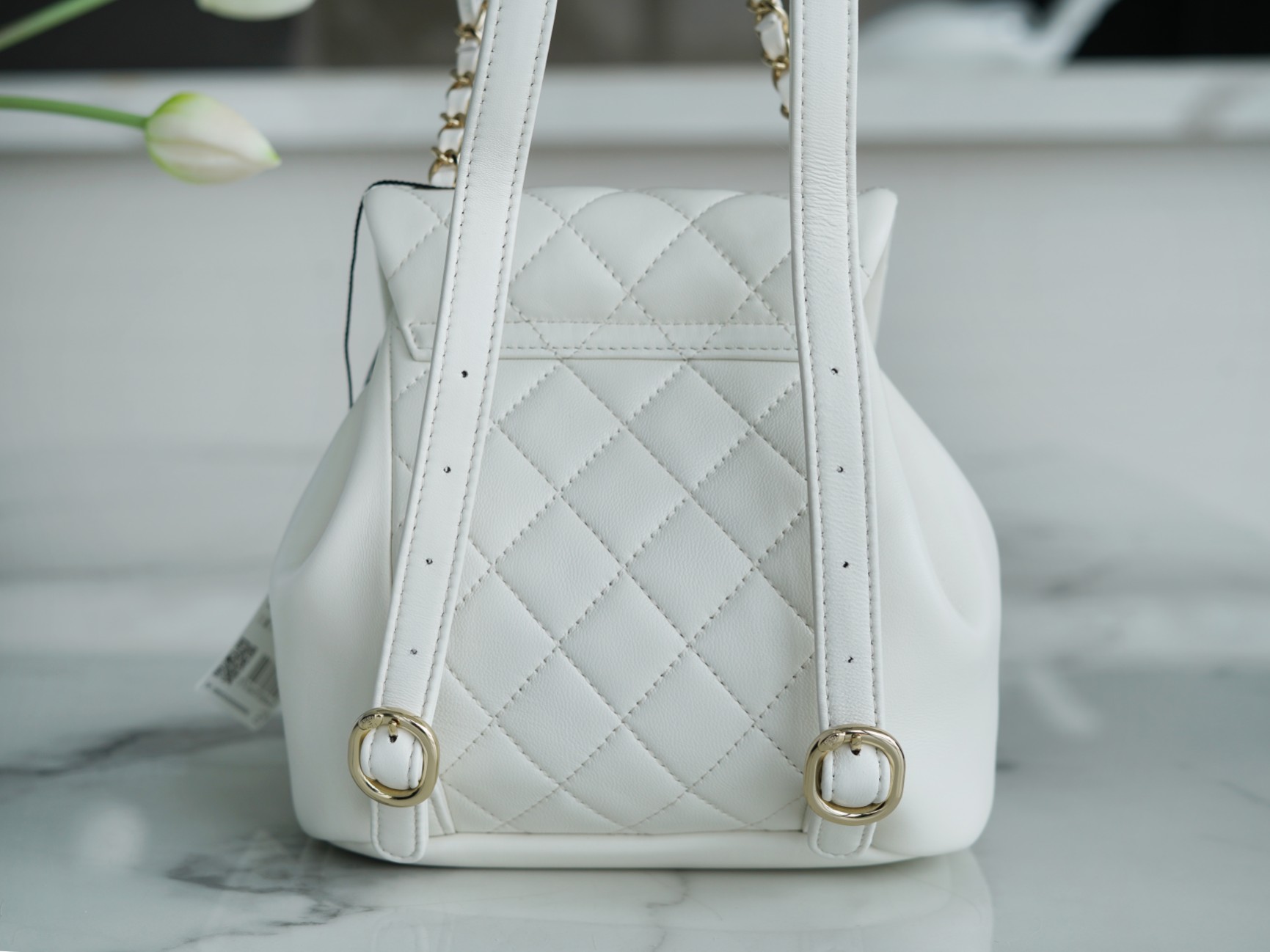 𝗖𝗛𝗔𝗘𝗡𝗟✦Italy 🇮🇹Original Lambskin🐑 𝟮𝟮𝗔New 𝐃𝐮𝐦𝐚Backpack Sheepskin White➿