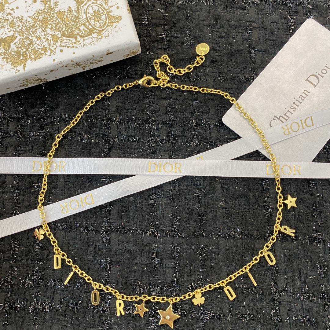 Dior necklace