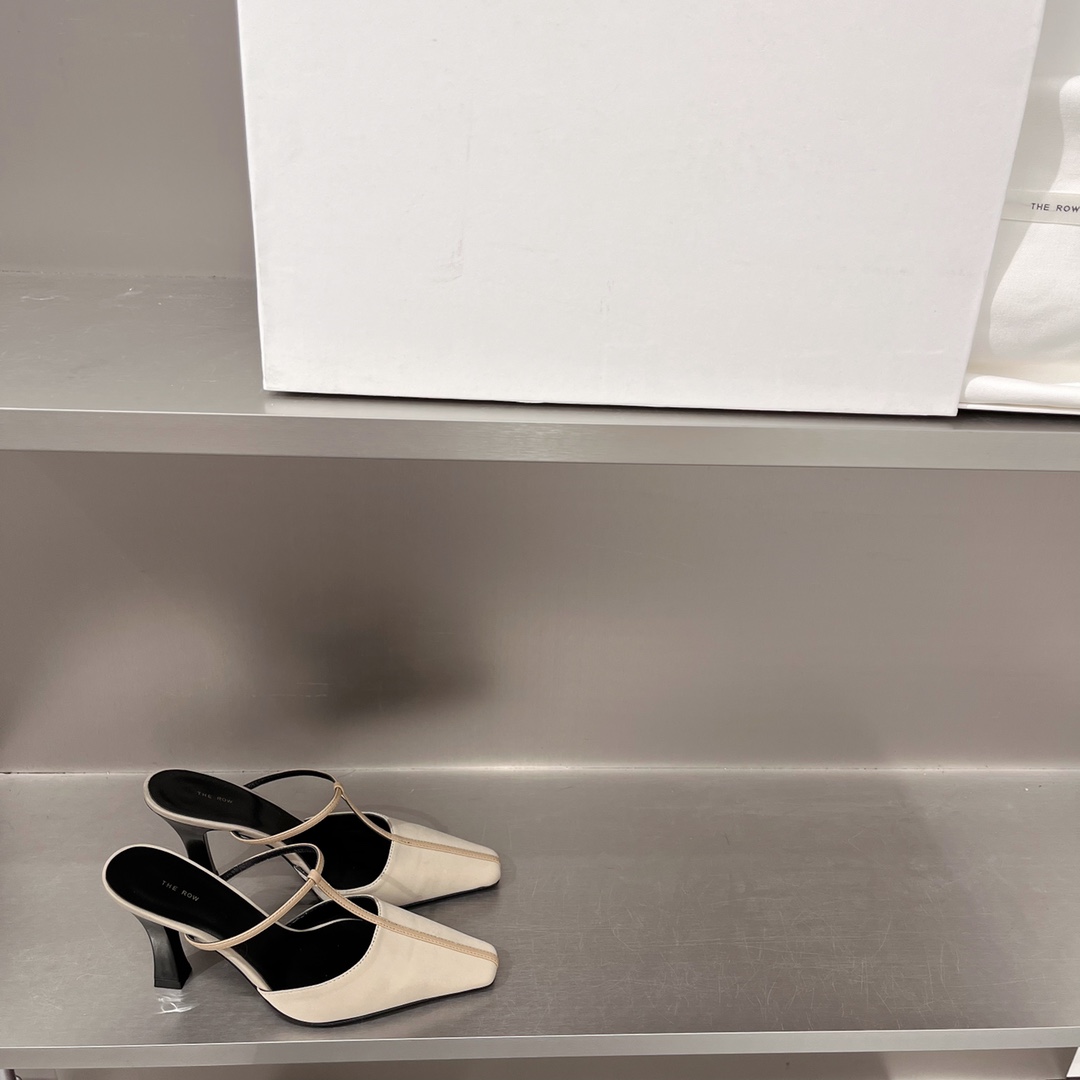 𝐓𝐇𝐄 𝐑𝐎𝐖｜𝟐𝟎𝟐𝟐/𝐒𝐒 𝐧𝐞𝐰 new model the row 2022/fw retro minimalist wrap toe heels