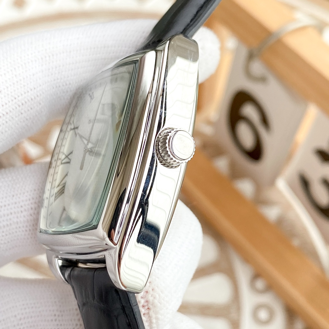 IWC- Fine men's watches, large flywheel design, exquisite skills, unique