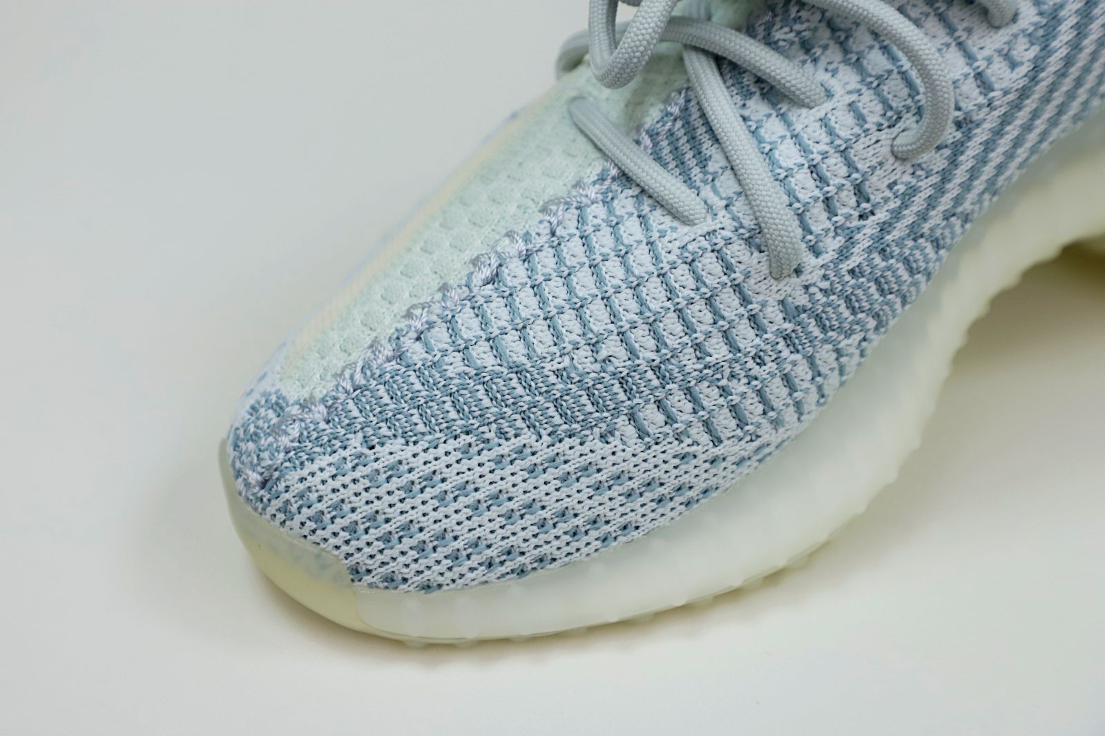 YEEZY BOOST 350 V2 CLOUD WHITE NON-REFLECTIVE