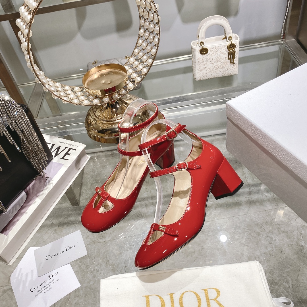 DIOR Retro Fashion Cutout Double Buckle Chunky Heel Mary Janes 6.5cm Big Red