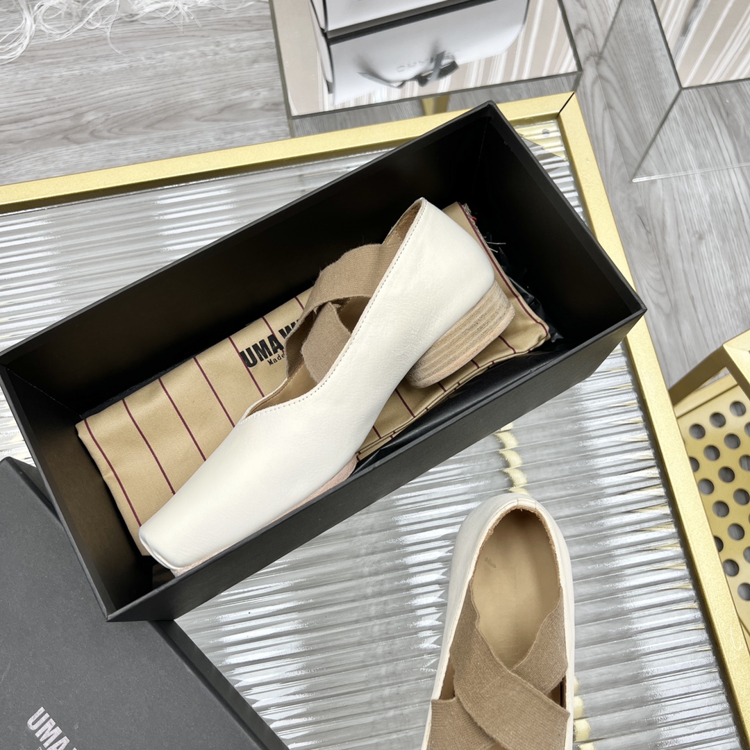 𝐔𝐌𝐀 𝐖𝐀𝐍𝐆｜𝟐𝟎𝟐𝟑/𝐒𝐒 𝐧𝐞𝐰  UMA WANG classic models retro do old ballet shoes