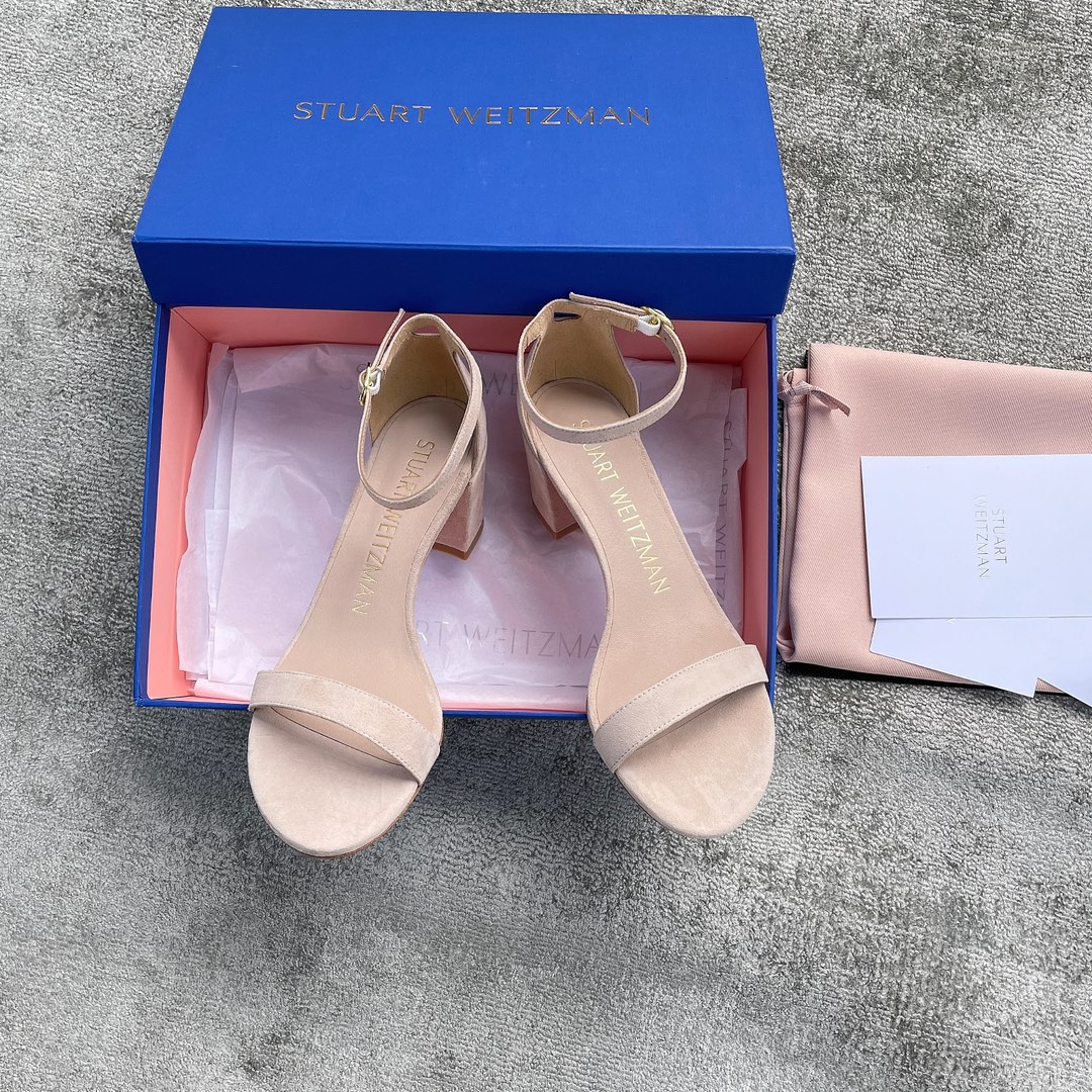 Stuar*t weitzma*n sandals