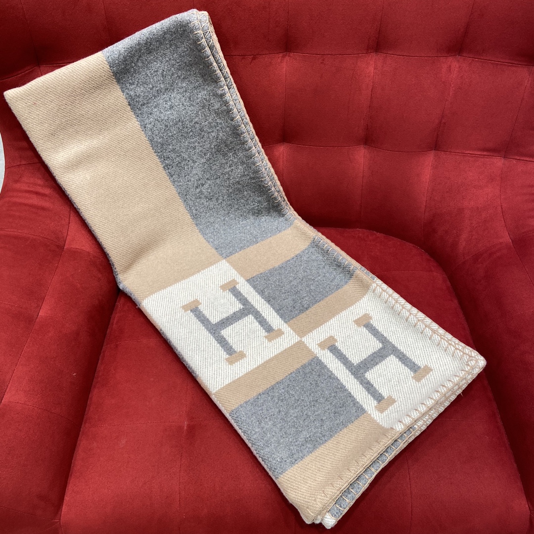 𝐇𝐞𝐫𝐦𝐞𝐬 • 𝟐𝟑𝐍𝐞𝐰【Khaki and Gray】(%90 merino wool + 10% cashmere)