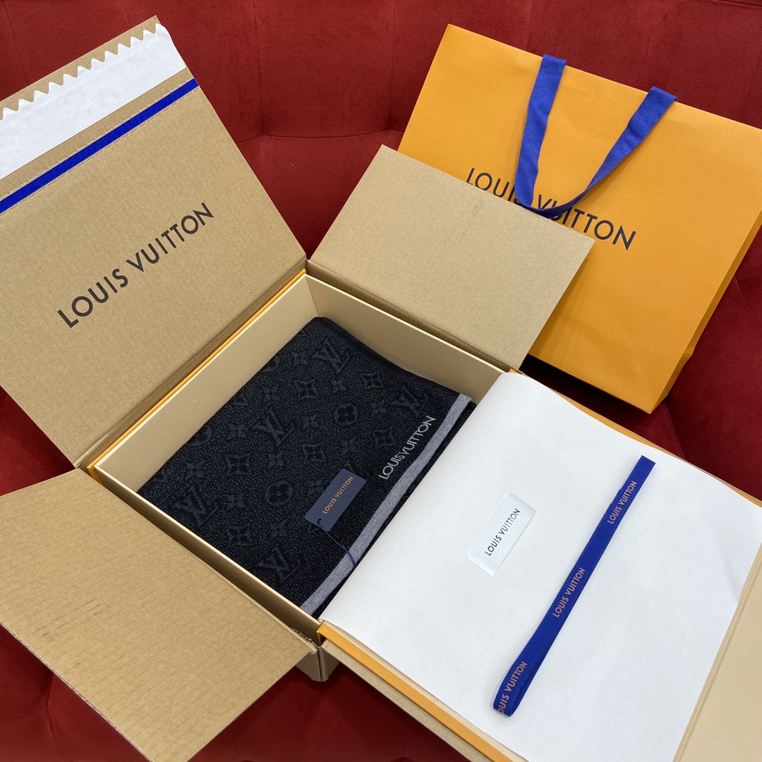 𝐋𝐨𝐮𝐢𝐬 𝐯𝐮𝐢𝐭𝐭𝐨𝐧 Checkered Men's Scarf 100% Wool