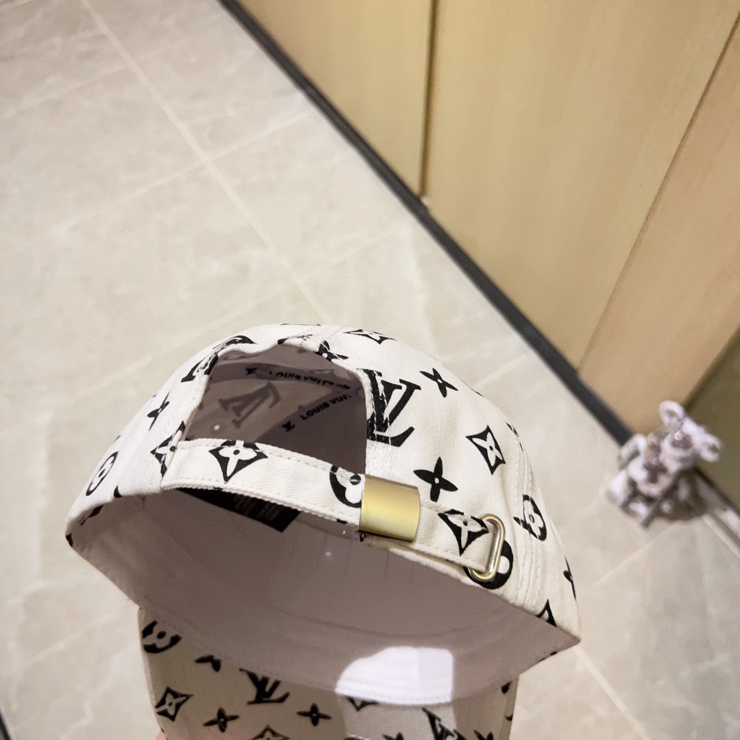 Louis Vuitton baseball cap