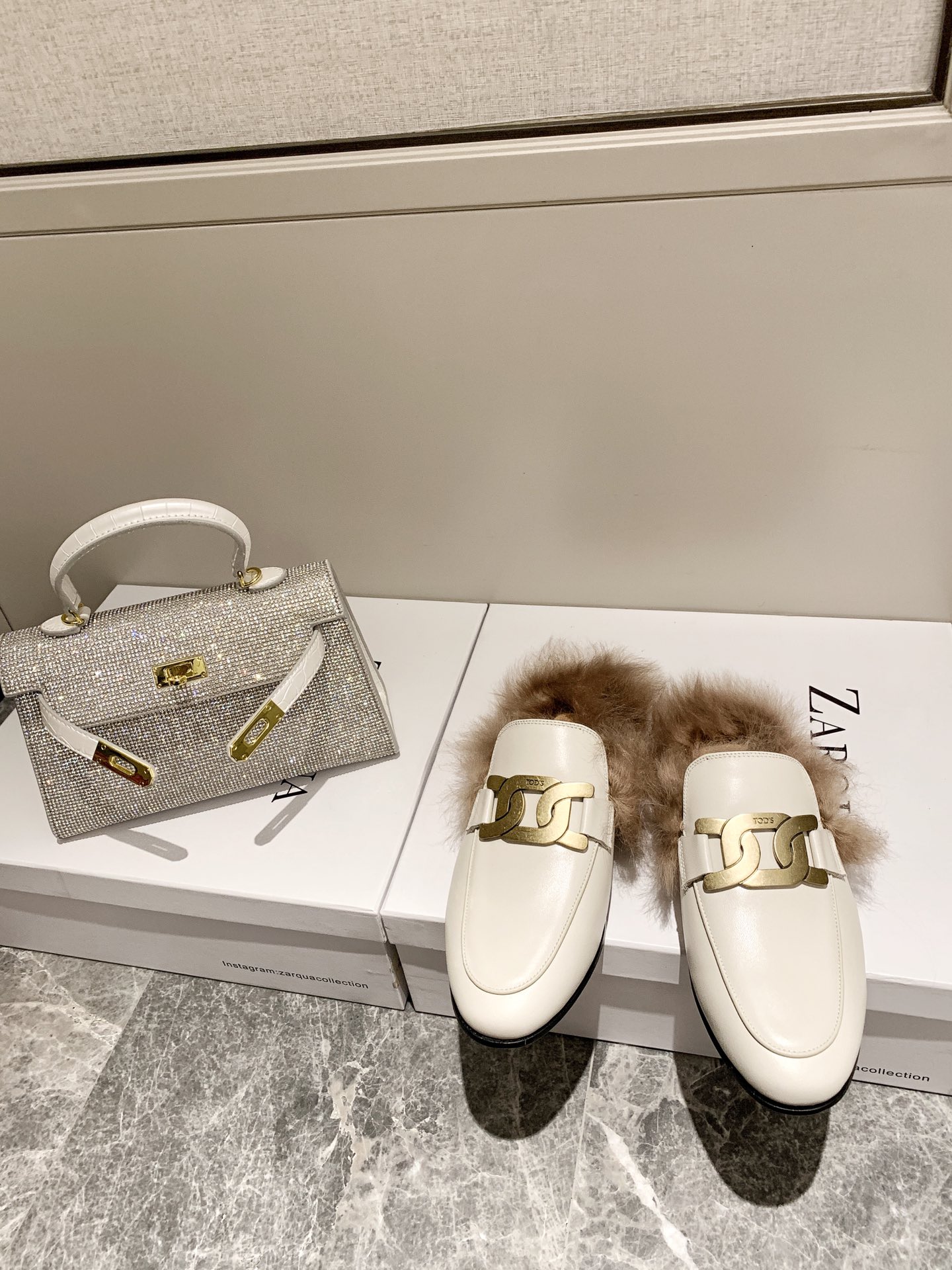 TOD'S 𝙏𝙊𝘿𝙎 2020 autumn and winter new hairy slippers on the new a pair of so fashionable hairy slippers