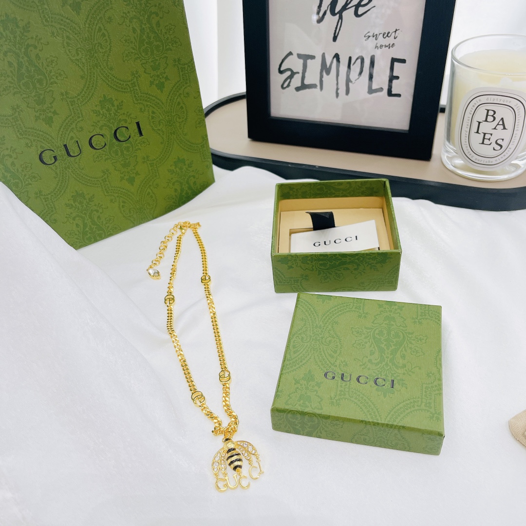 𝐆𝐮𝐜𝐜𝐢 necklace