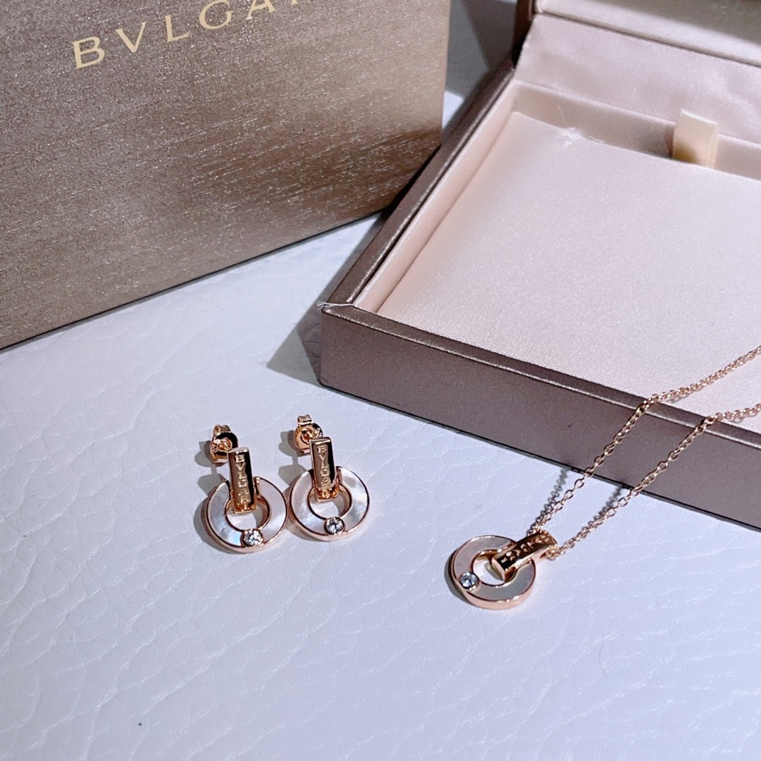 BVLGARI  earrings