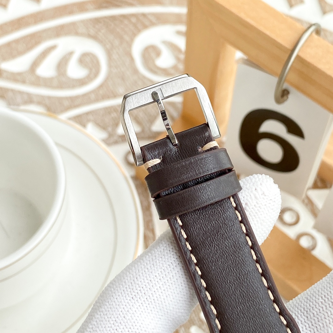 IWC- Fine men's watches Fully automatic mechanical movement, top 316 steel case and strap