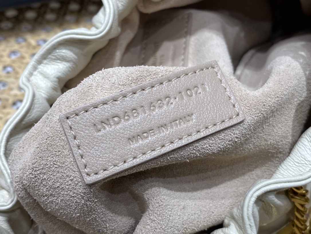 SAINT LAURENT ▪️ 𝗠𝗶𝗻𝗶 𝗹𝗲𝗮𝘁𝗵𝗲𝗿 𝘀𝗵𝗼𝘂𝗹𝗱𝗲𝗿 𝗯𝗮𝗴▪️681632original leather