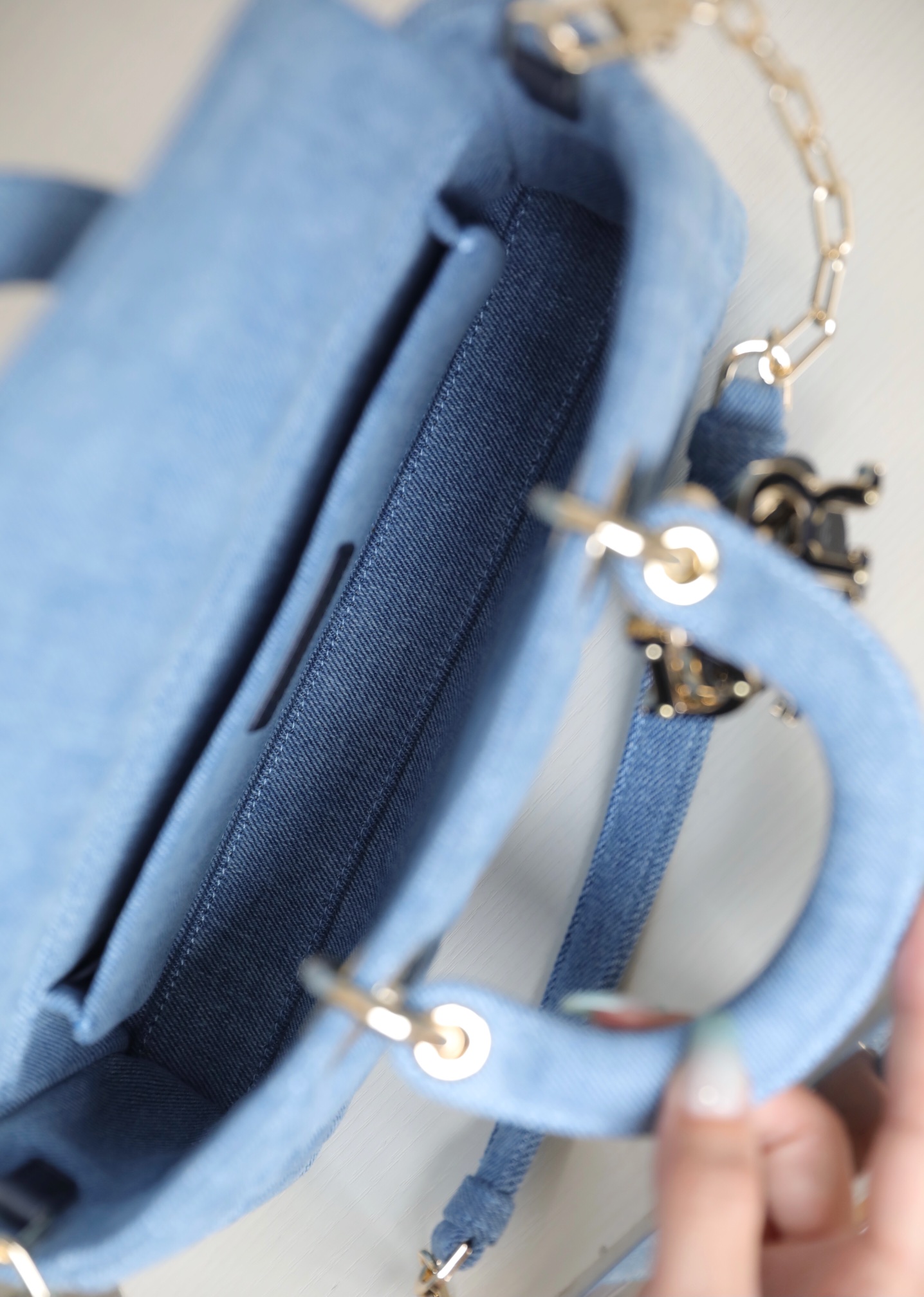 Dior Lady D-Joy is a classic style of the Goliath Bible