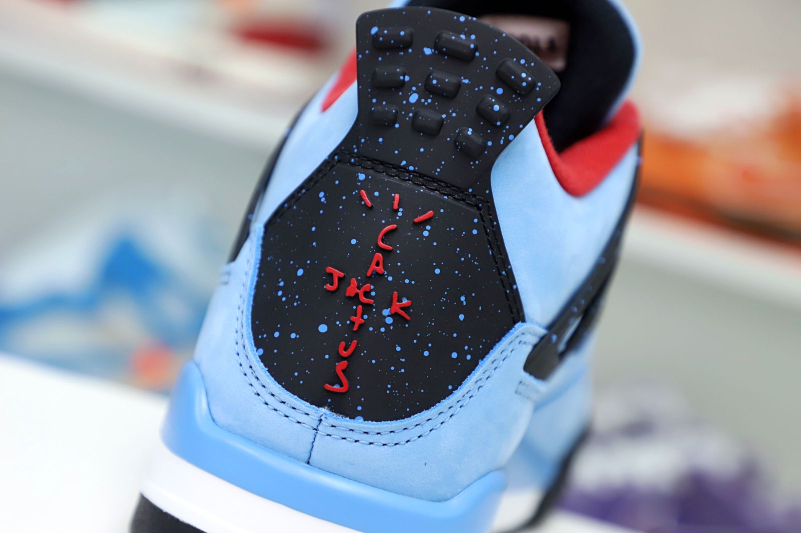 TRAVIS SCOTT X AIR JORDAN 4 RETRO CACTUS JACK FRIENDS & FAMILY