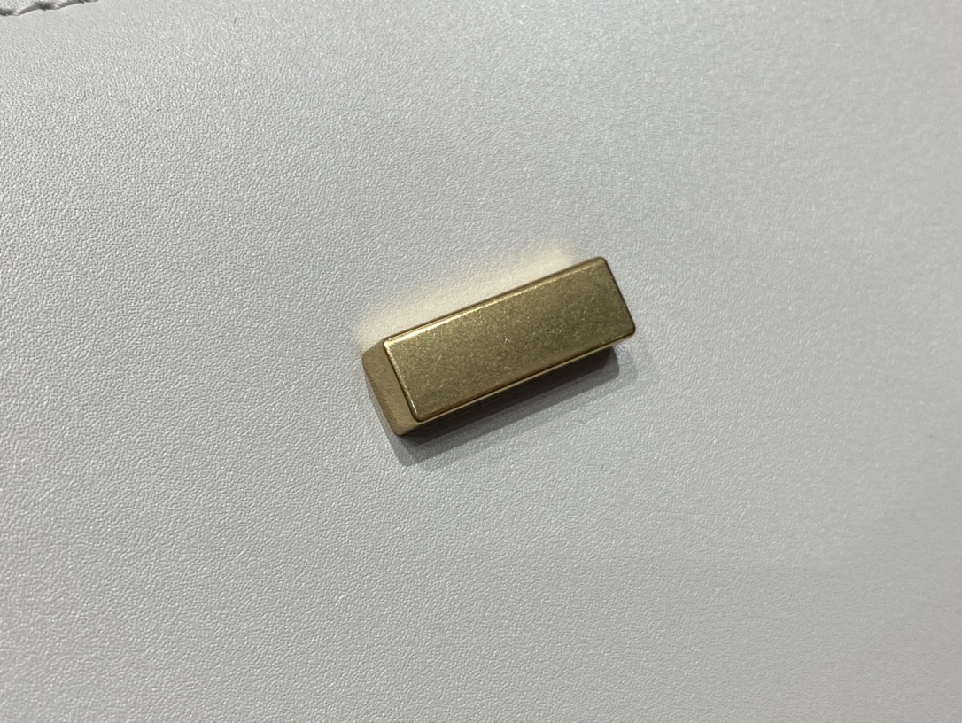 SAINT LAURENT▪️ 𝗟𝗲 𝗙𝗲𝗿𝗺𝗼𝗶𝗿▪️672615 original leather