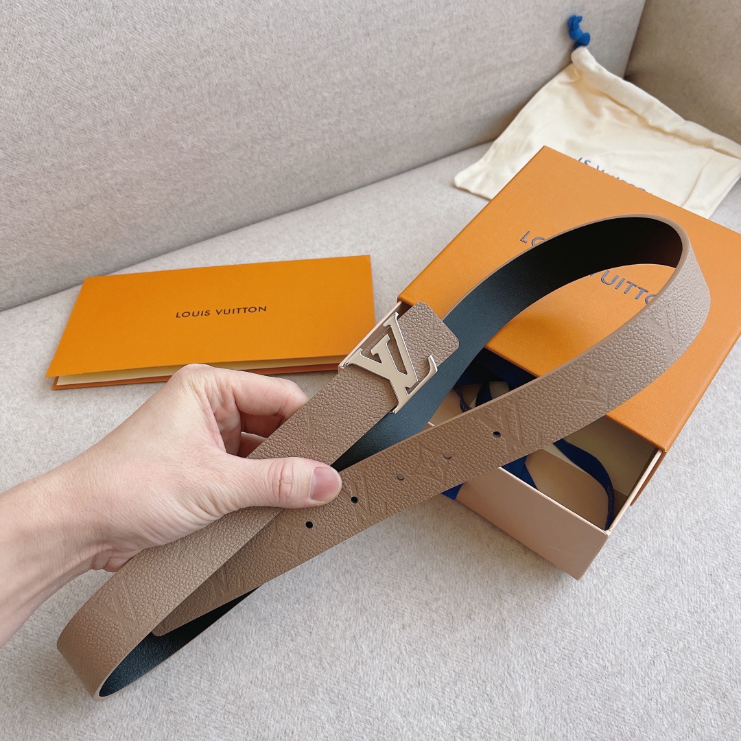 LOUIS VUITTO Parnassea Leather Goods Collection