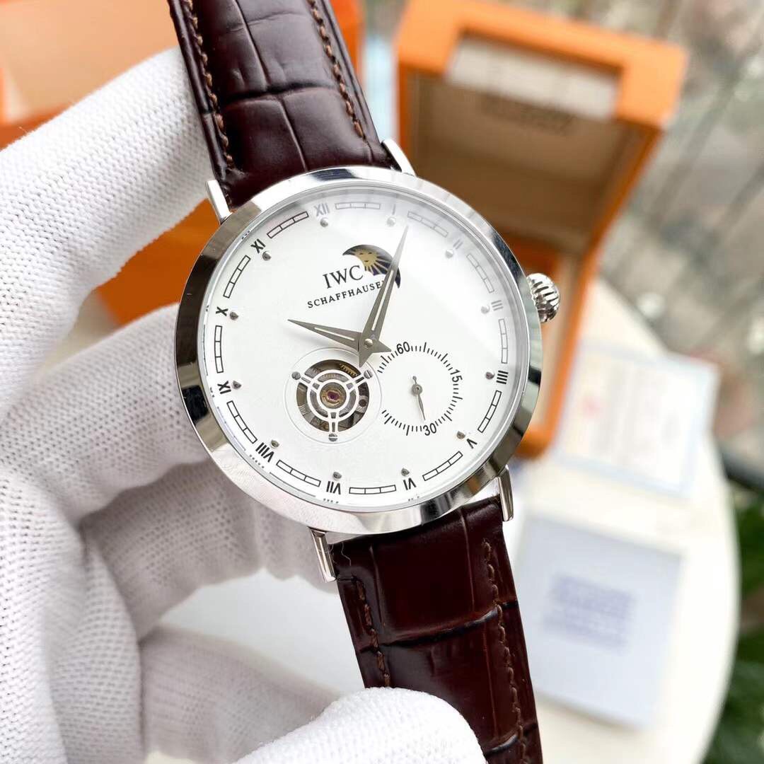 IWC- Vanguard - Men's Watch Mechanical Automatic Movement Mineralized Glass 316L Stainless Steel Case