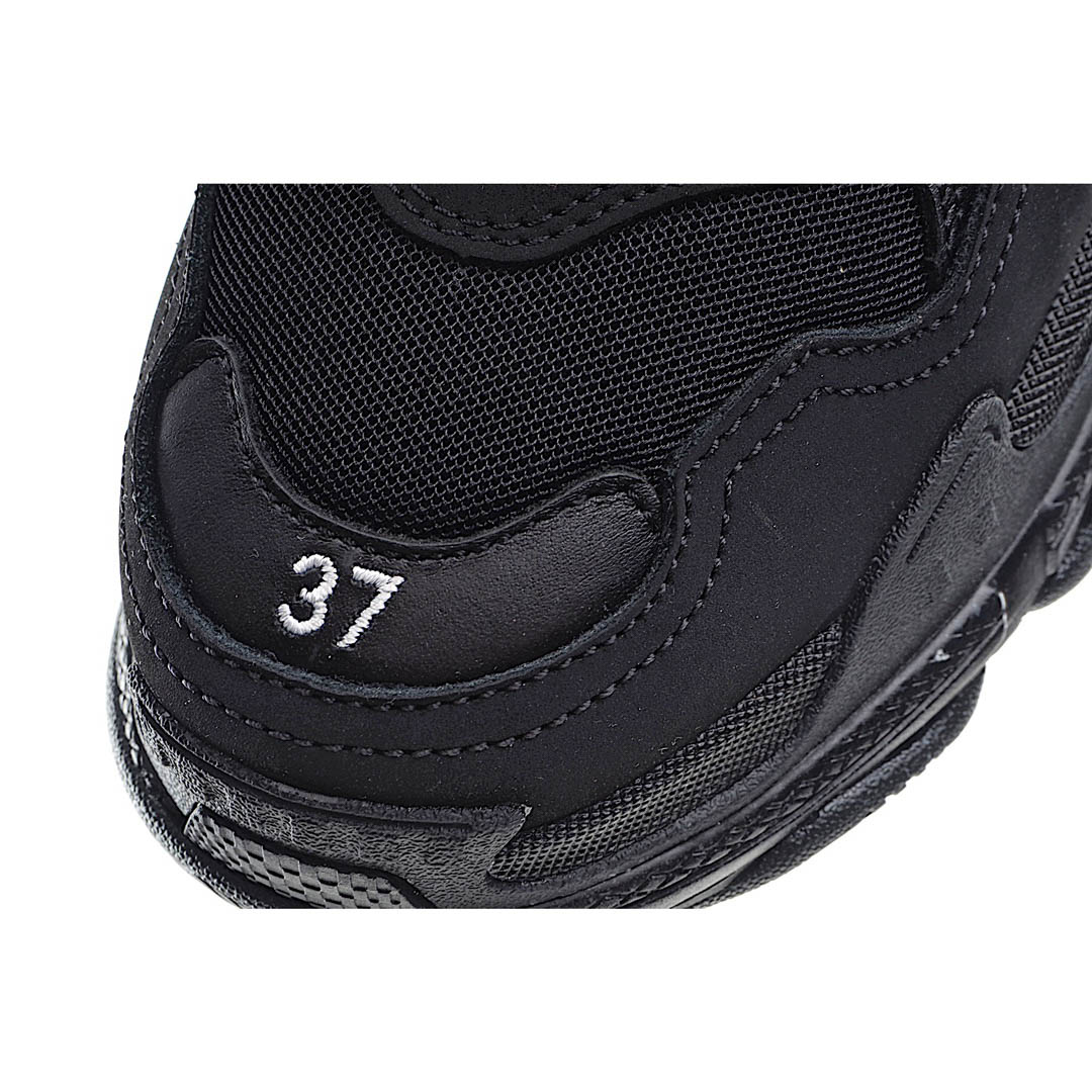 Balenciaga Triple S dad shoes running shoes