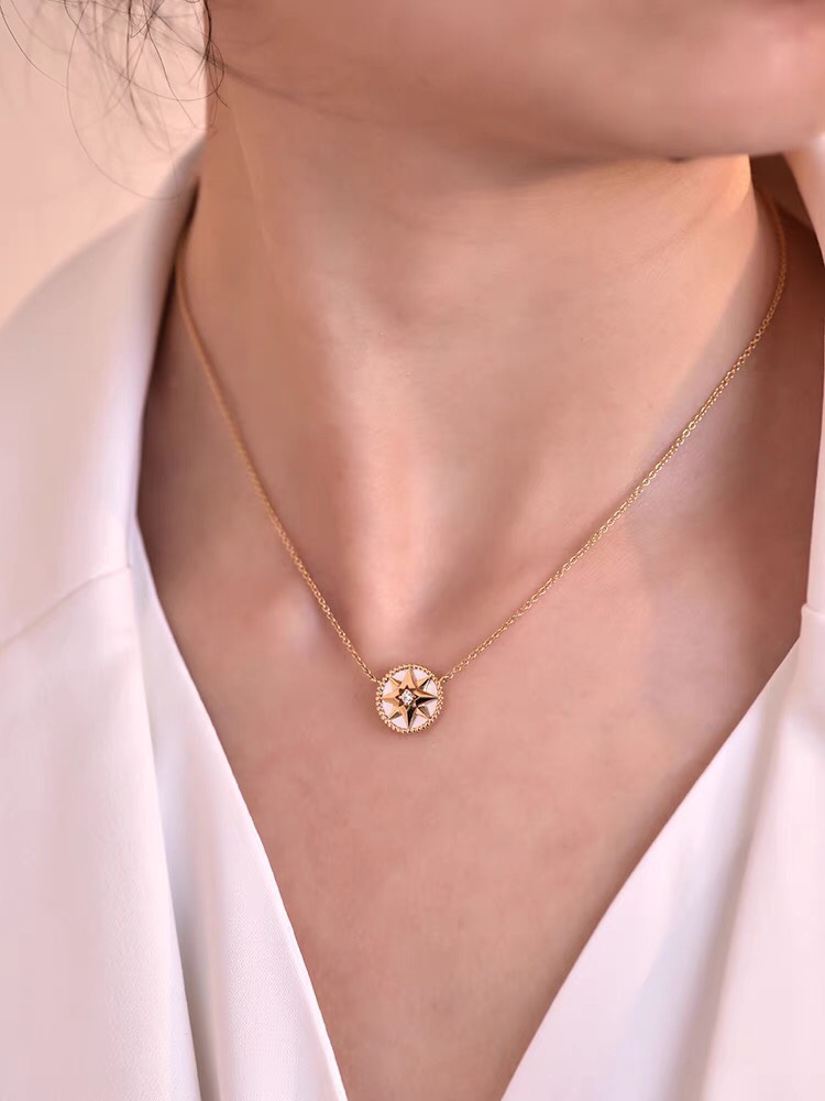 Dior necklace