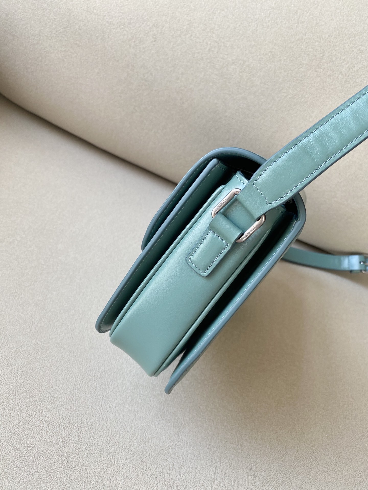 𝐂𝐞𝐥𝐢𝐧𝐞 Triomphe Medium 22.5cm